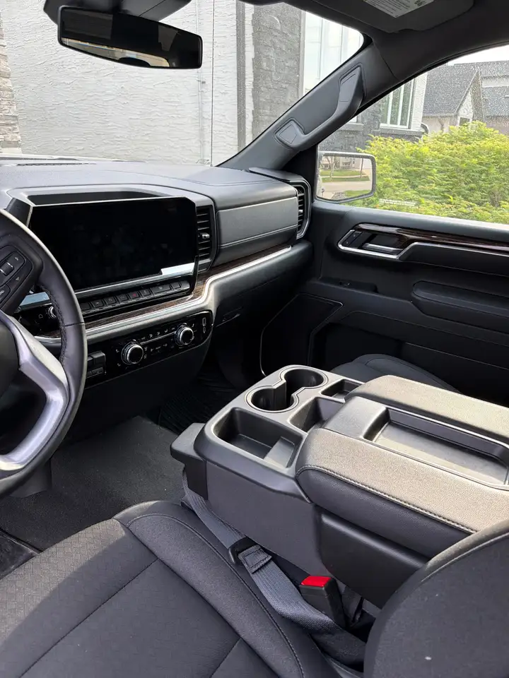 GMC Sierra 1500 снимка GMC Sierra 1500
