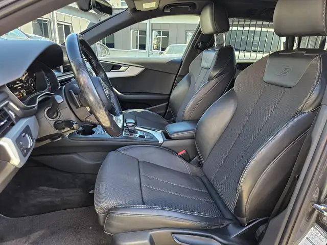 Audi A4 view 8