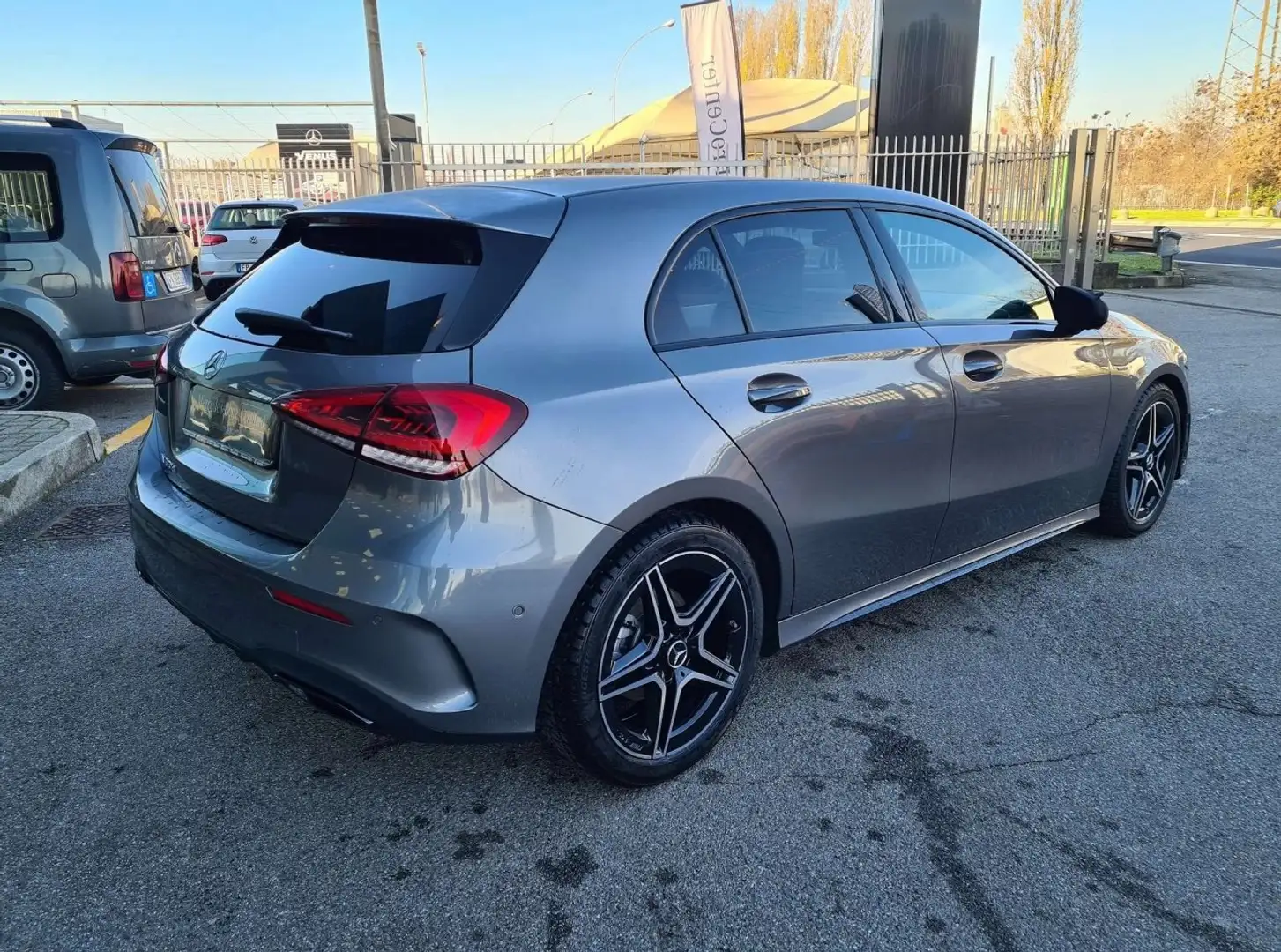 Mercedes-Benz A 180 Classe A - W177 2018 d Premium Night edition auto Gris - 2