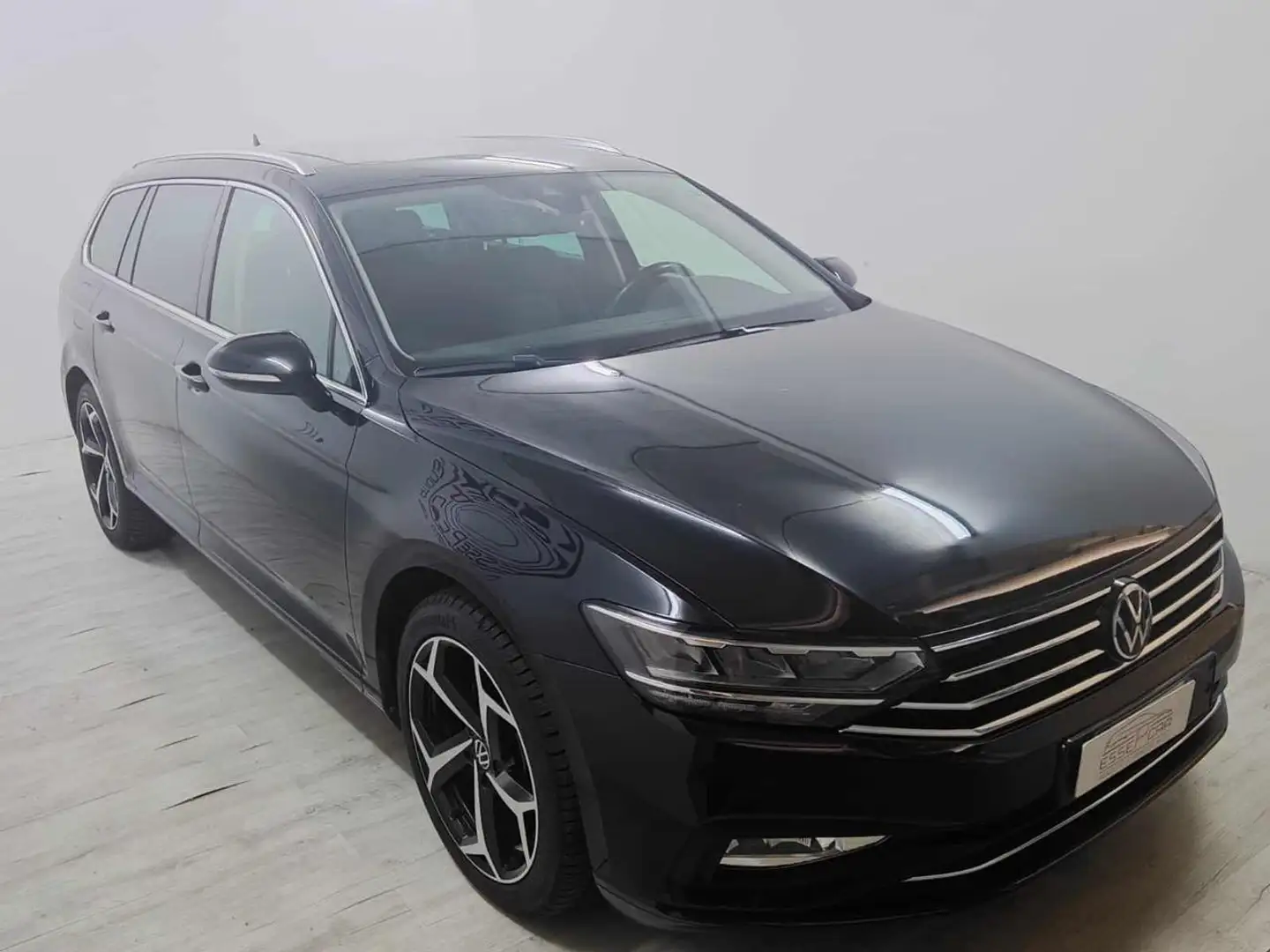 Volkswagen Passat Variant 2.0 TDI SCR 122 CV EVO DSG Business Zwart - 2