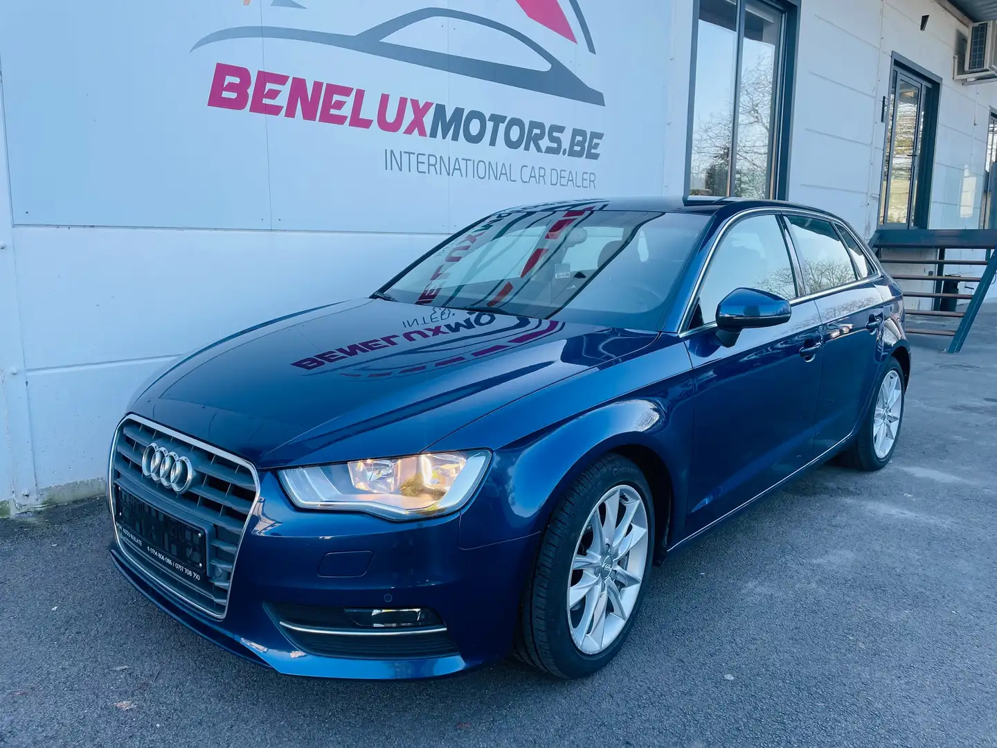 Audi A3 Sportback 1.4 TFSI Ultra S tronic Bleu - 1