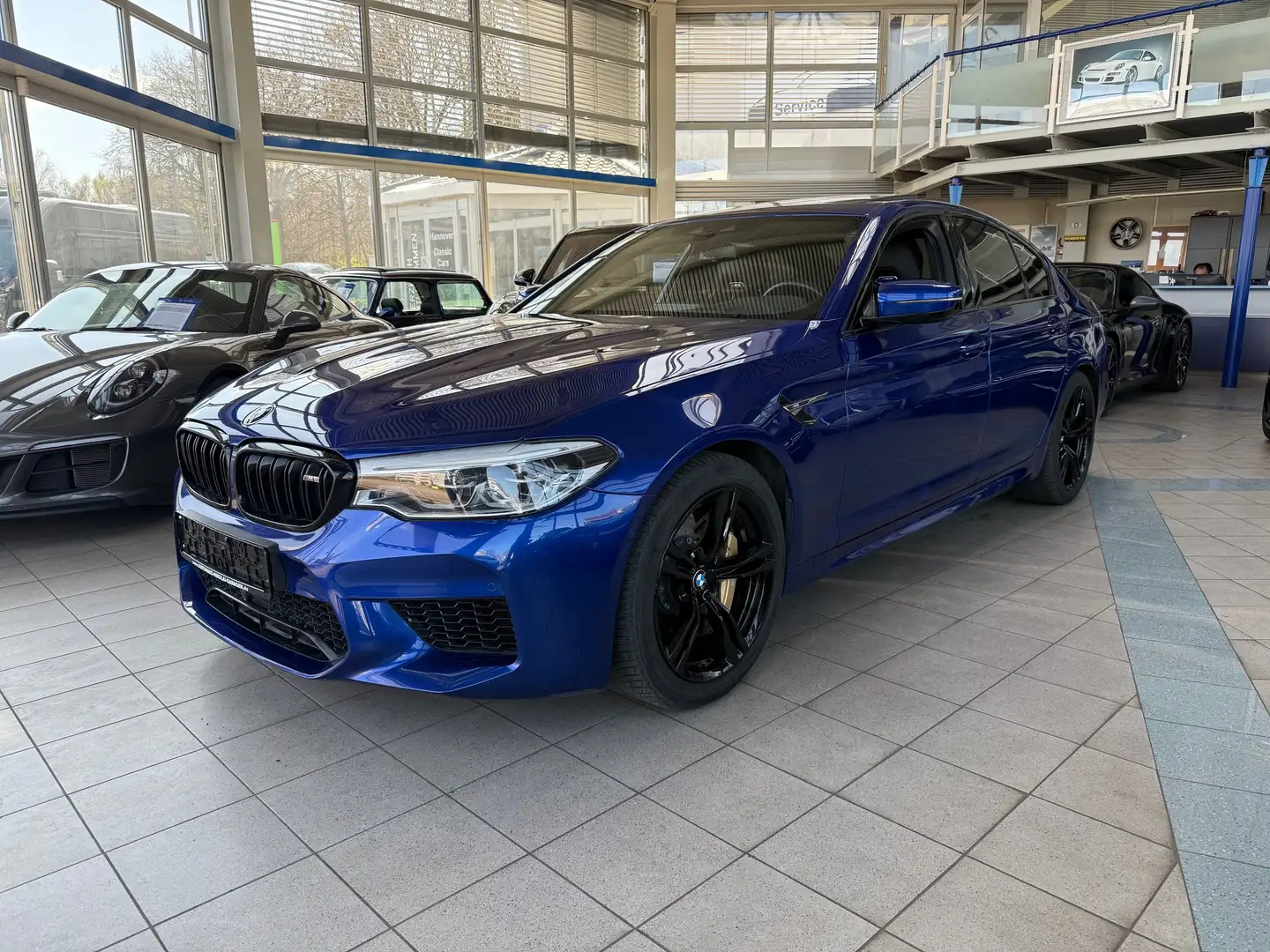 BMW M5 M-Track Pack Schiebedach Keramikbremse Azul - 1