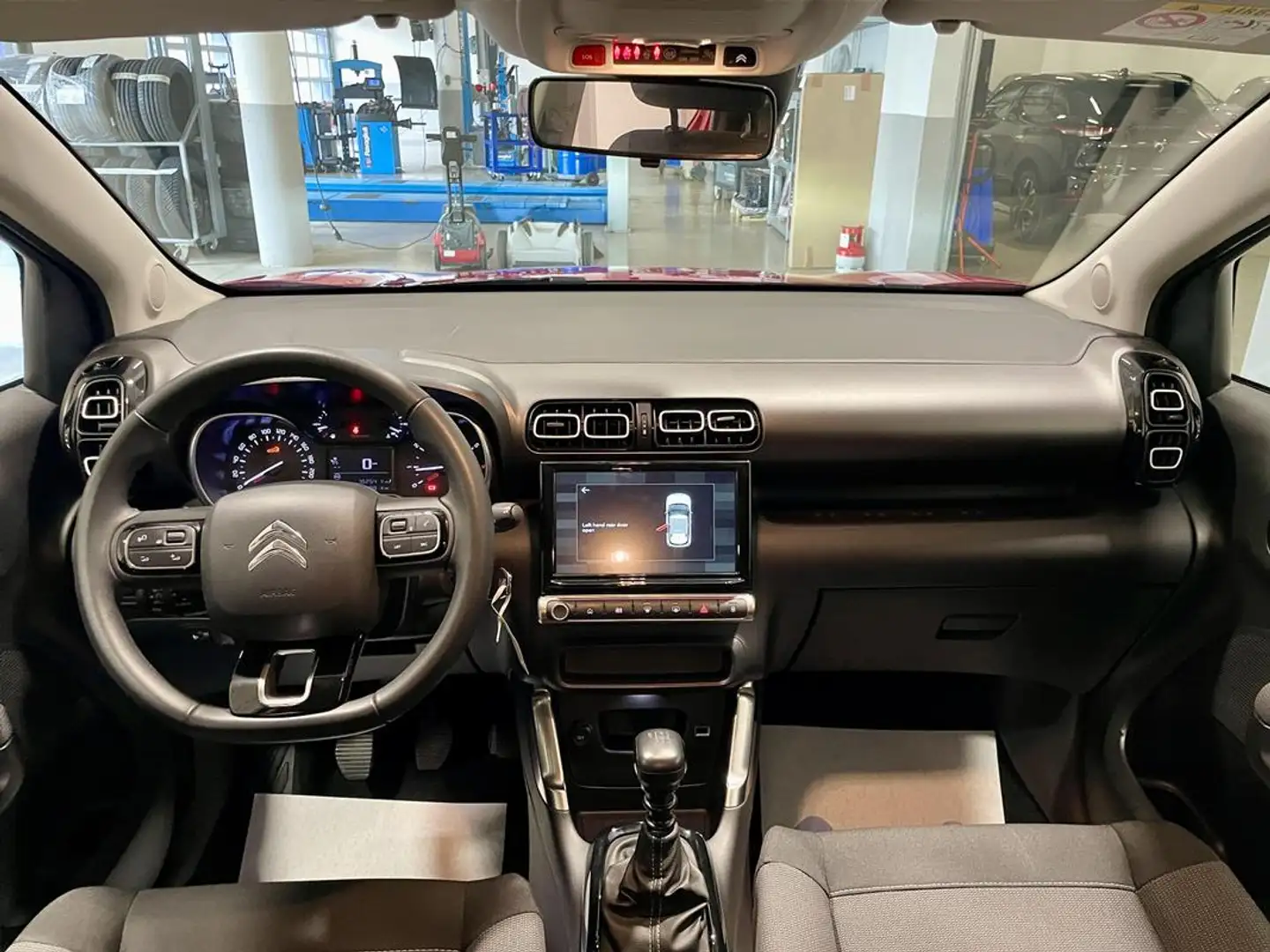 Citroen C3 Aircross (2) 1.5 BLUEHDI 110 PLUS Rosso - 2