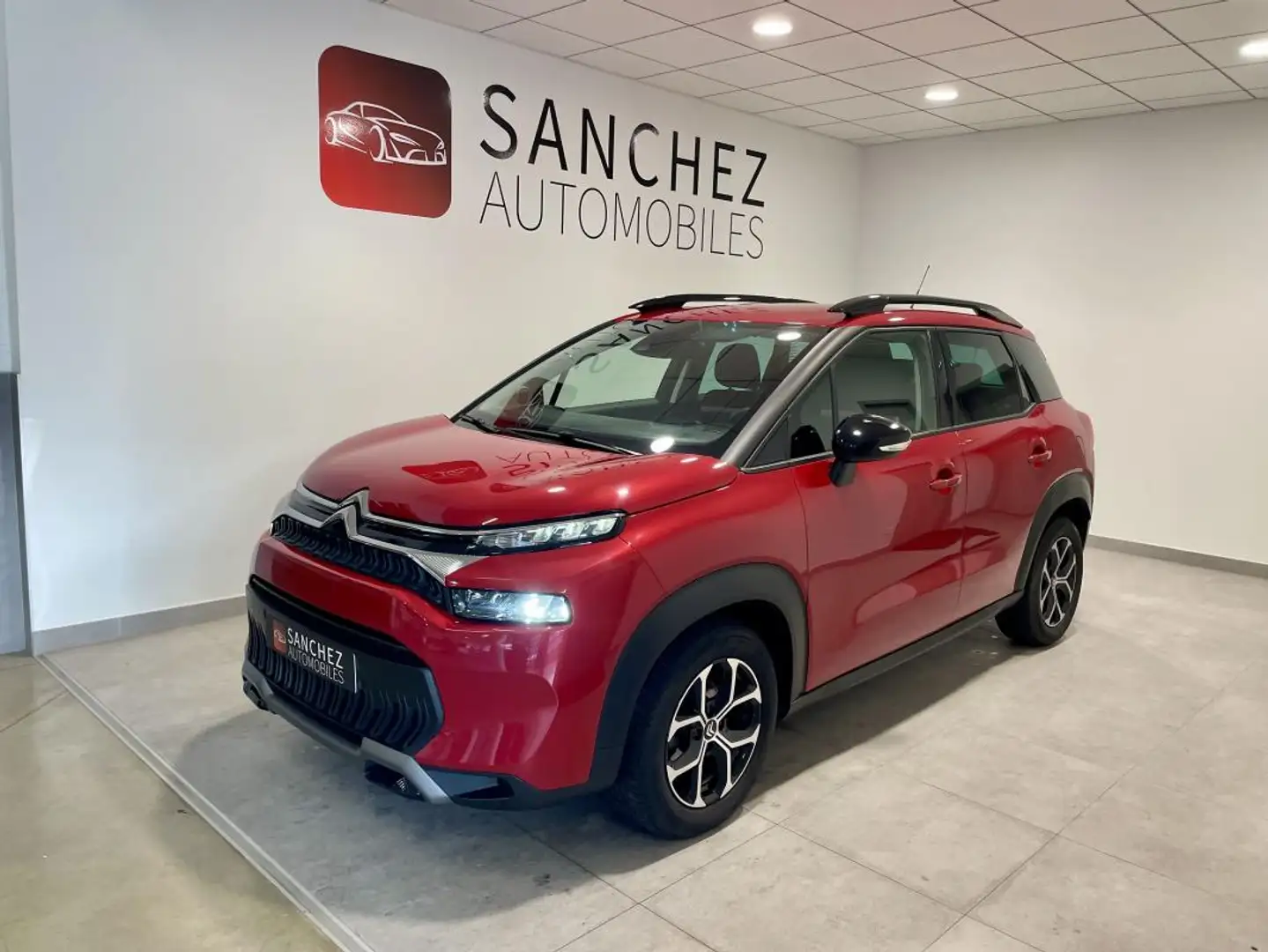 Citroen C3 Aircross (2) 1.5 BLUEHDI 110 PLUS Rojo - 1