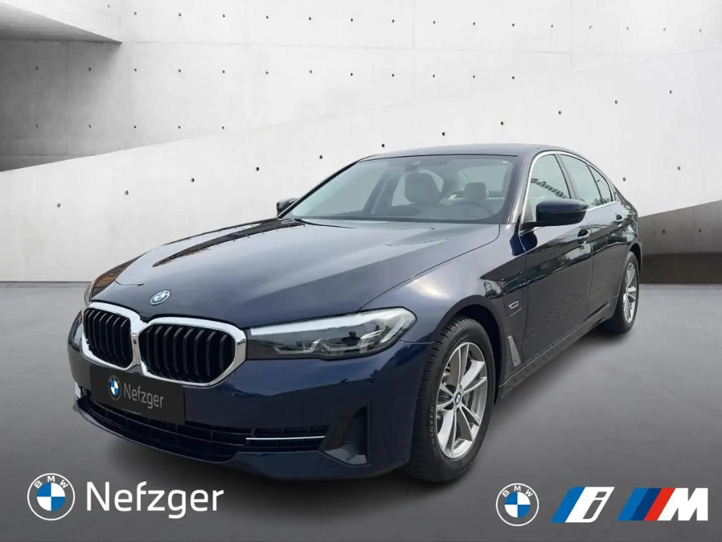 BMW 520 e Limousine Memory-Sitze DAB Navi Professional Blauw - 1
