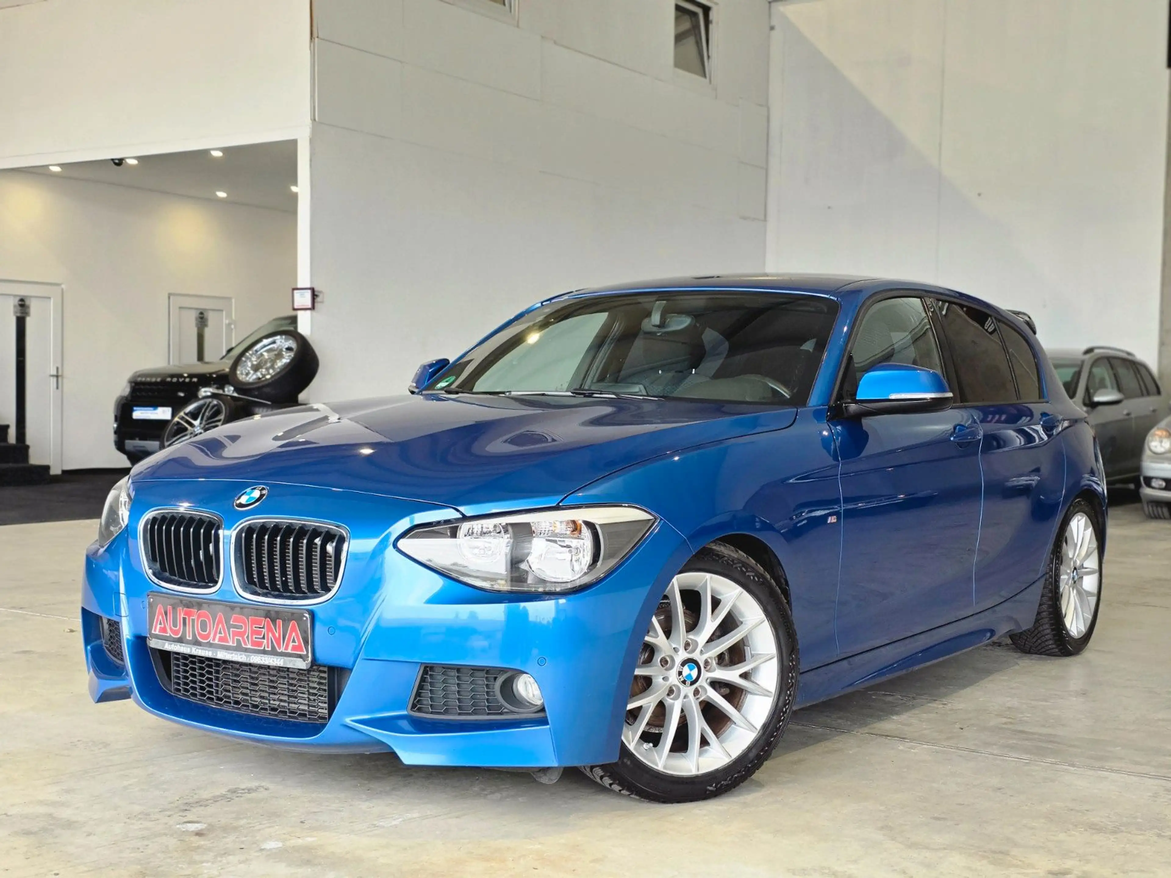 BMW 116 i M-PAKET | SHZ | PDC | NAVI | TIEFERGELEGT