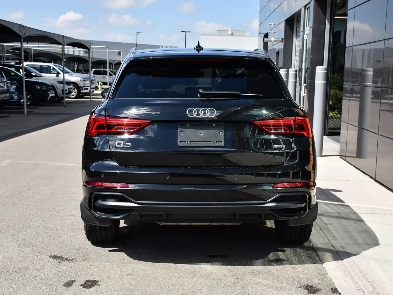 Audi Q3 photo Audi Q3
