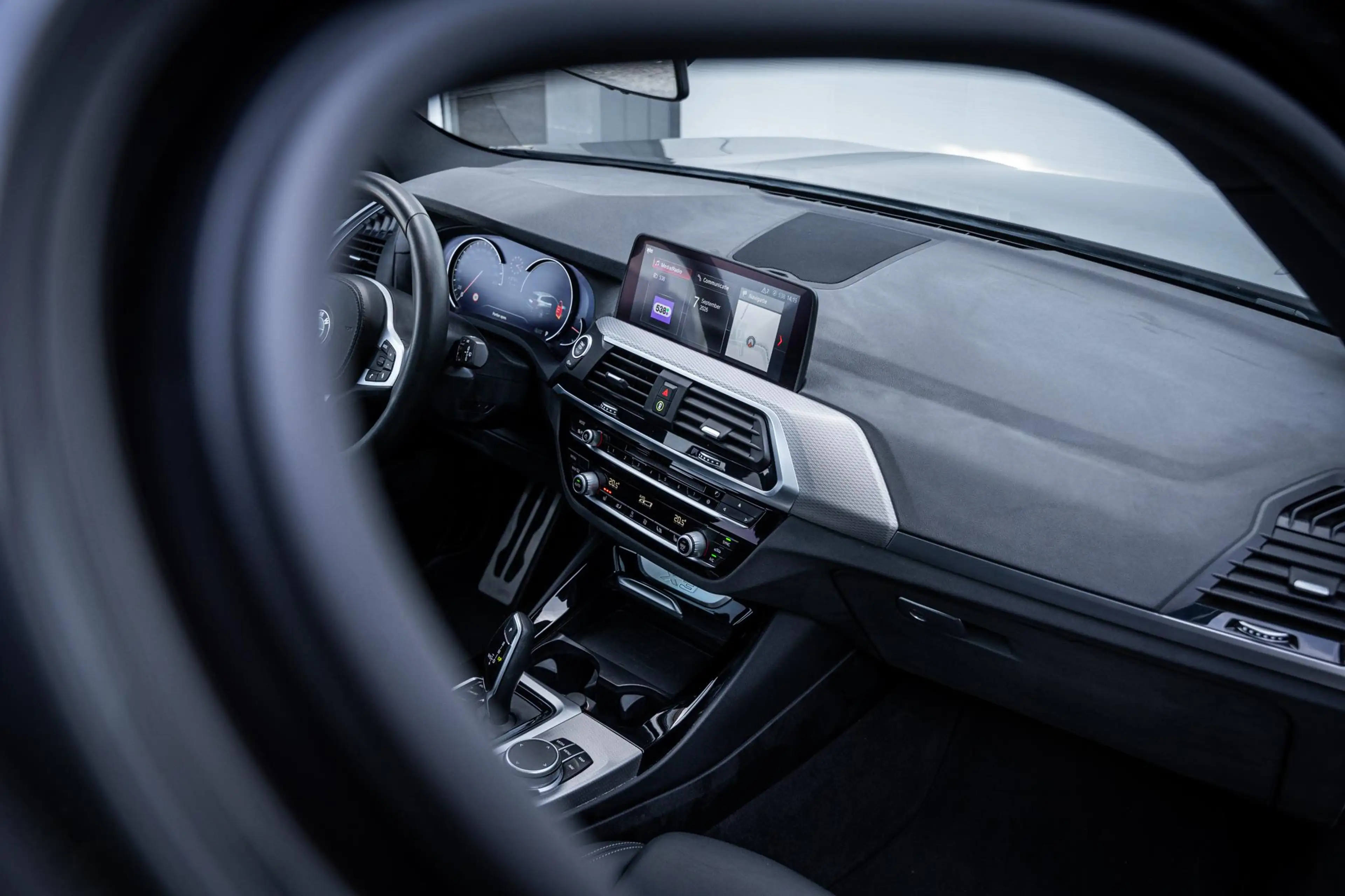 BMW X3 xDrive20i M-Sport Org.NL|Panorama|Leder|Camera|Ele — photo 40