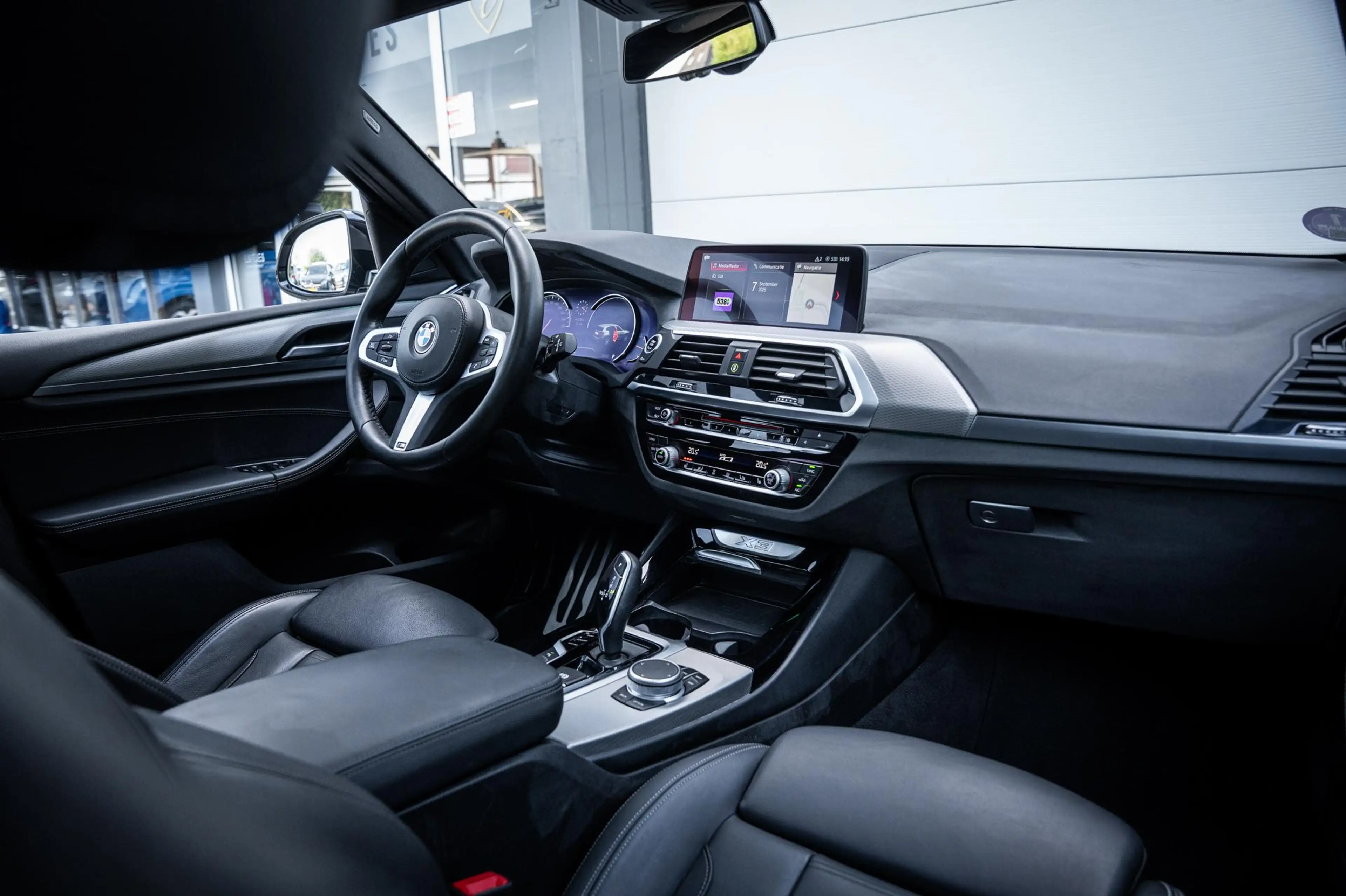 BMW X3 xDrive20i M-Sport Org.NL|Panorama|Leder|Camera|Ele — photo 35