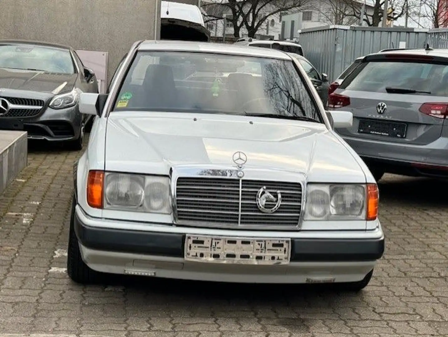 Mercedes-Benz 200 E aus erster Hand/Euro2/Tüv Neu/172TKM orig Weiß - 2