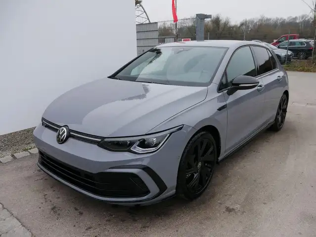 Volkswagen Golf R LINE 1,5 eTSI 7DSG mHEV*MATRIX-LED*KAMERA*PDC*S...