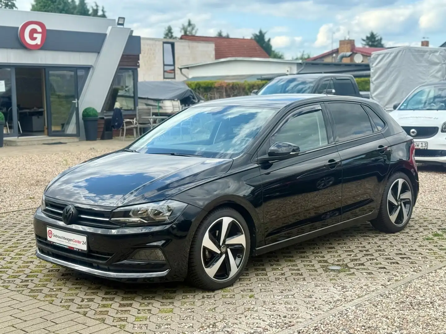 Volkswagen Polo VI Autom. Navi Sitzheizung Noir - 1