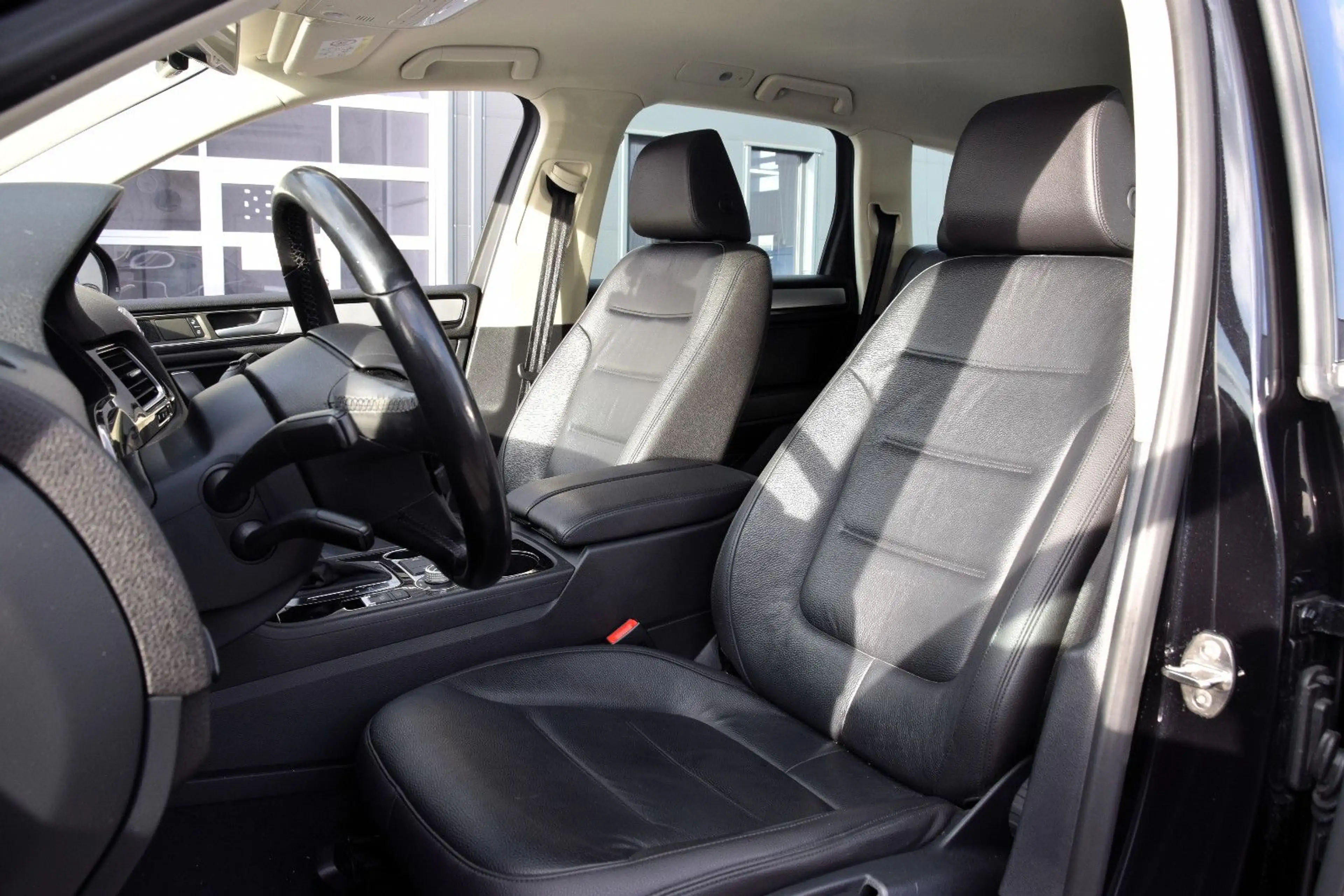 Volkswagen Touareg V6 TDI BMT 4Motion*Navi*Bi-Xeonon*AAHK* — photo 10