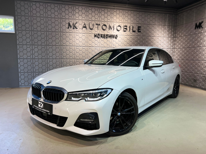 BMW 318 d M Sport*HUD*HI-FI*SITZHEIZUNG*AMBIENTE*ALCANTARA