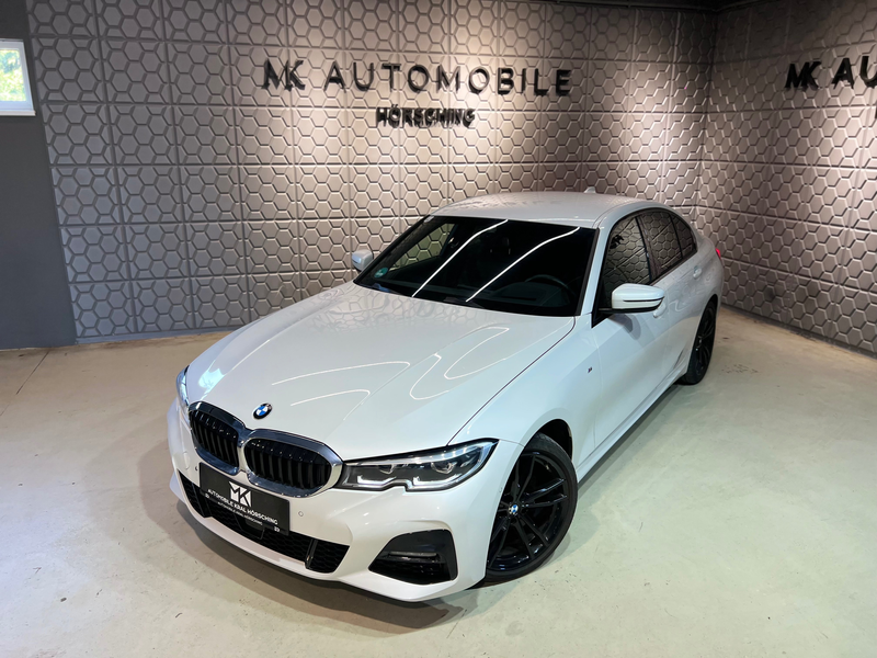 BMW 318 d M Sport*HUD*HI-FI*SITZHEIZUNG*AMBIENTE*ALCANTARA — photo 3