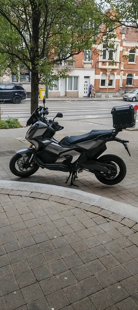 Honda X-ADV Grijs - 2