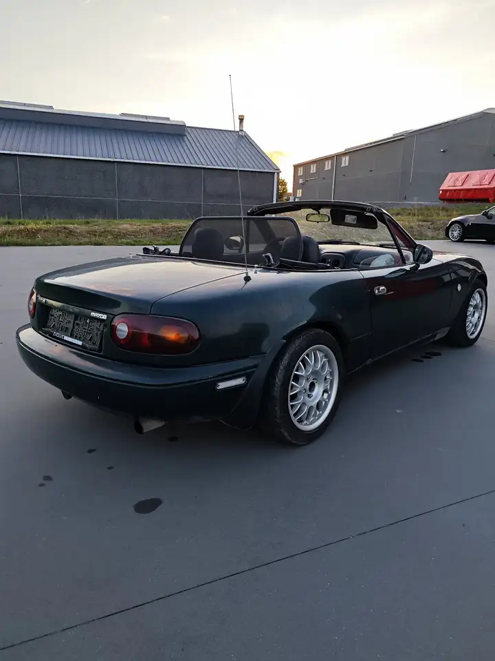 Mazda MX-5 MX5 Cabriolet 1.6i, foto 4