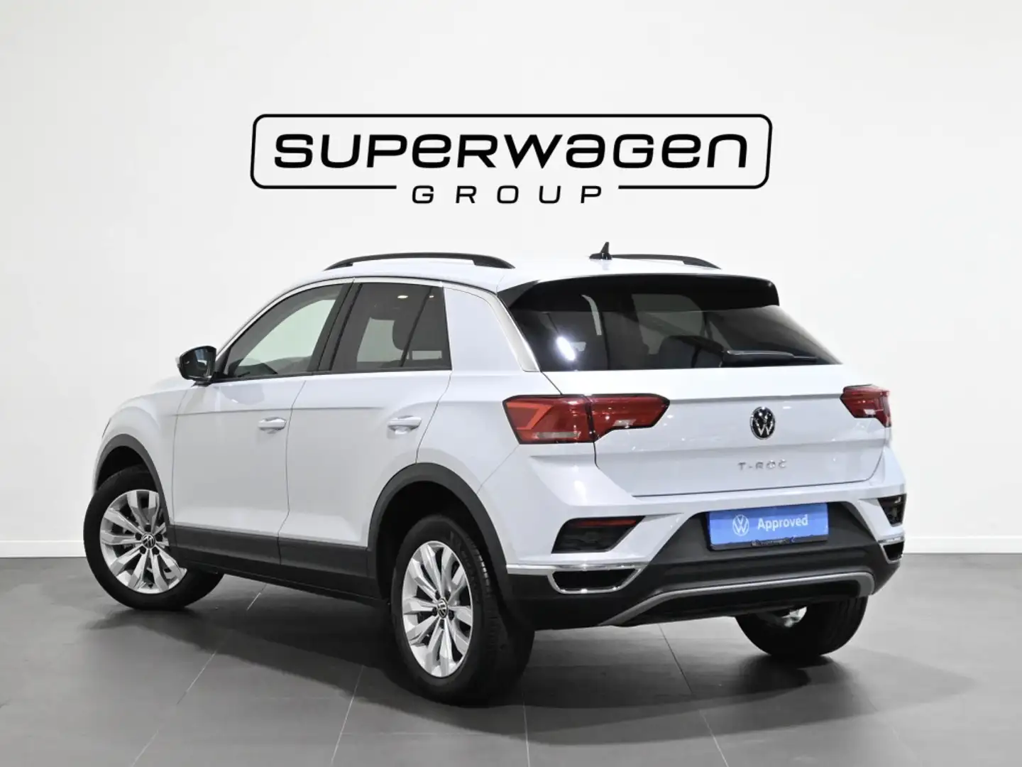Volkswagen T-Roc 1.0 TSI Advance 81kW Plateado - 2