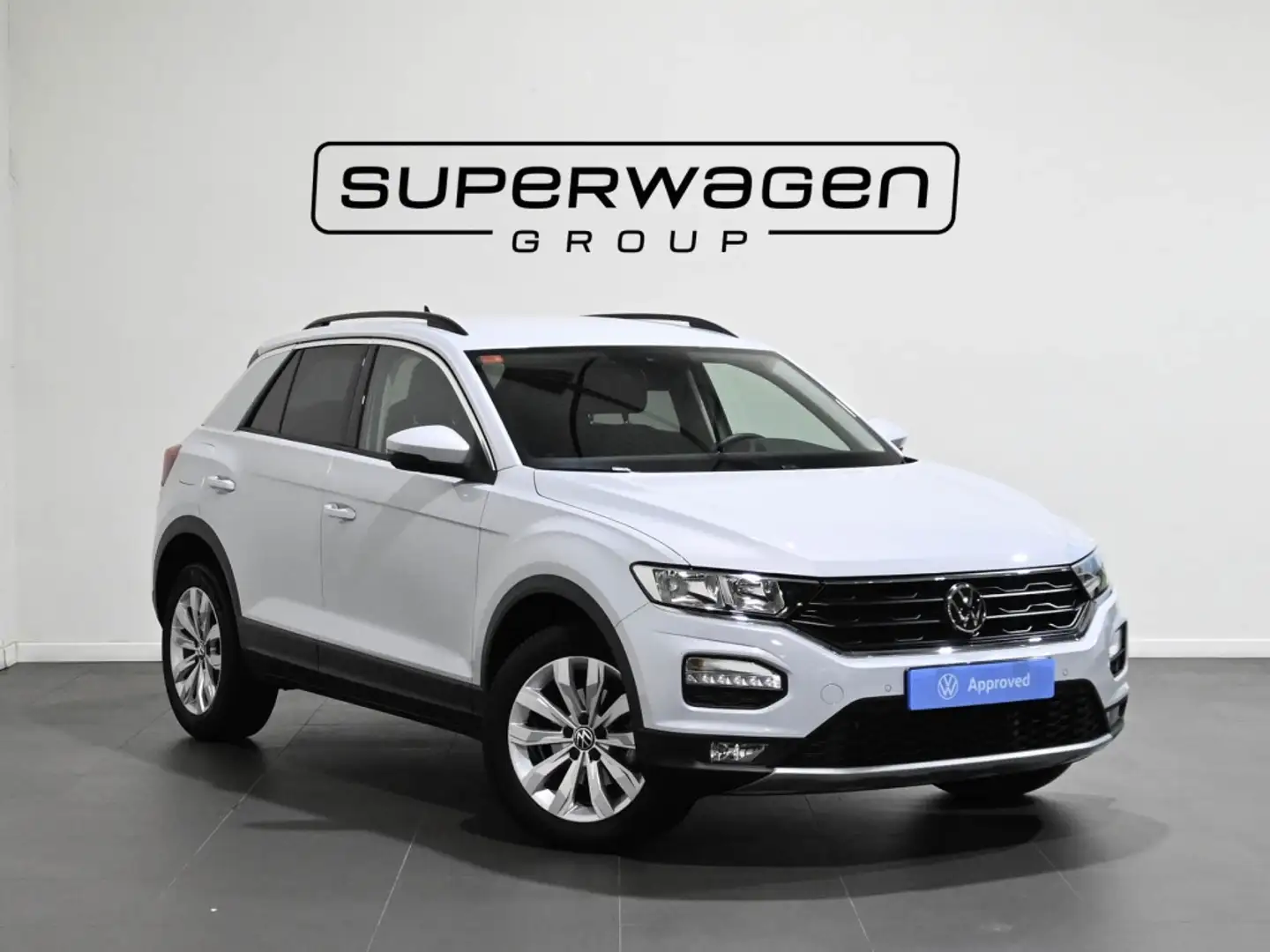 Volkswagen T-Roc 1.0 TSI Advance 81kW Plateado - 1