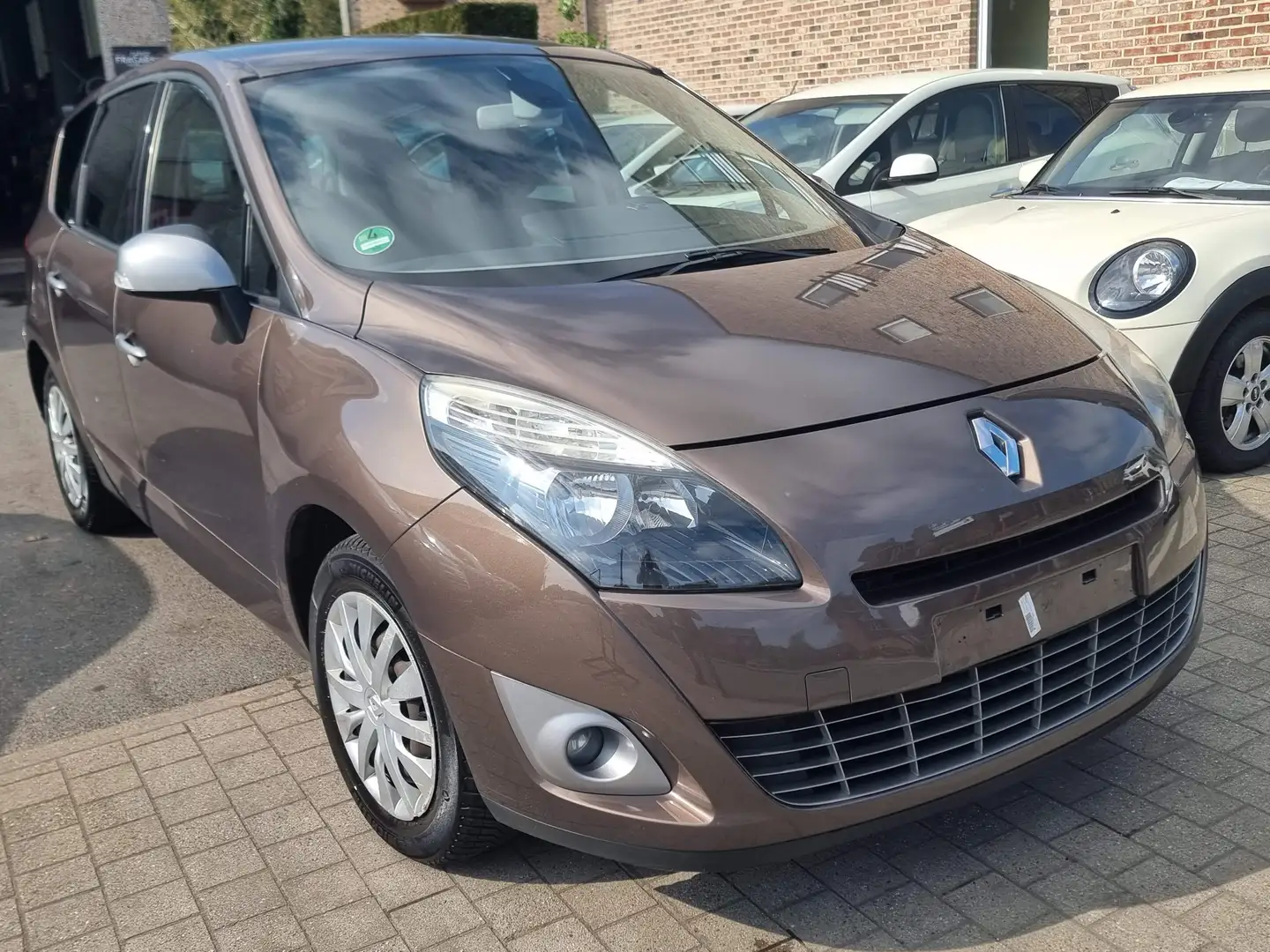 Renault Grand Scenic Scénic 1.6i Authentique 5pl. CAR PASS GARANTIE Marrón - 2
