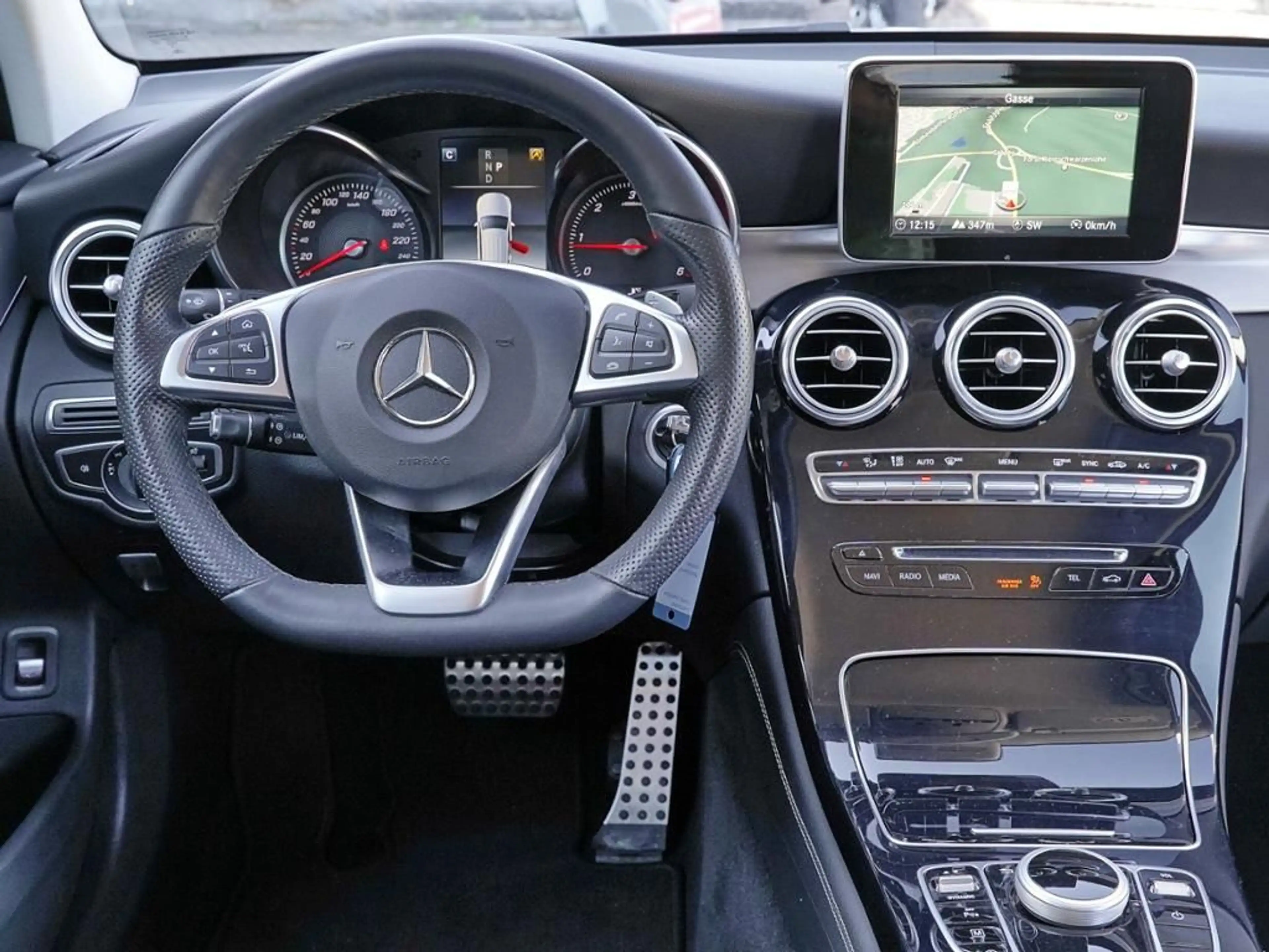 Mercedes-Benz GLC 220 d 4MATIC AMG LINE+KAMERA+TOTWINKEL+EASYP — photo 8