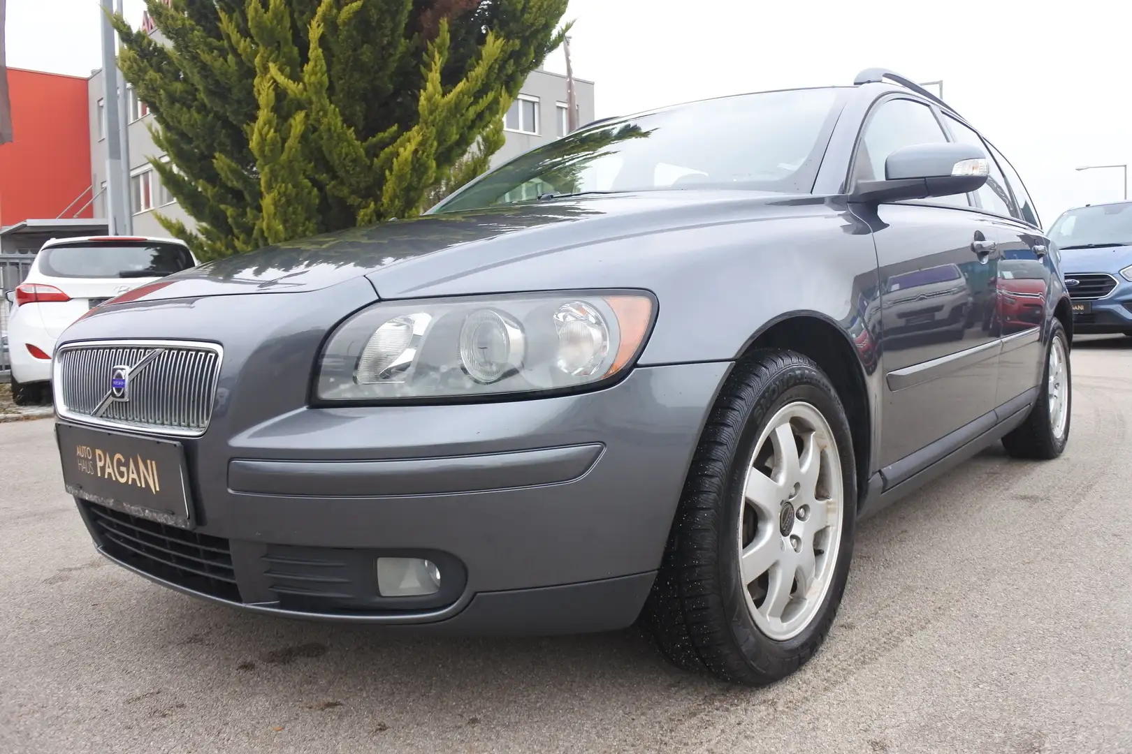 Volvo V50 V50 D5 Momentum Geartronic Aut. - 1