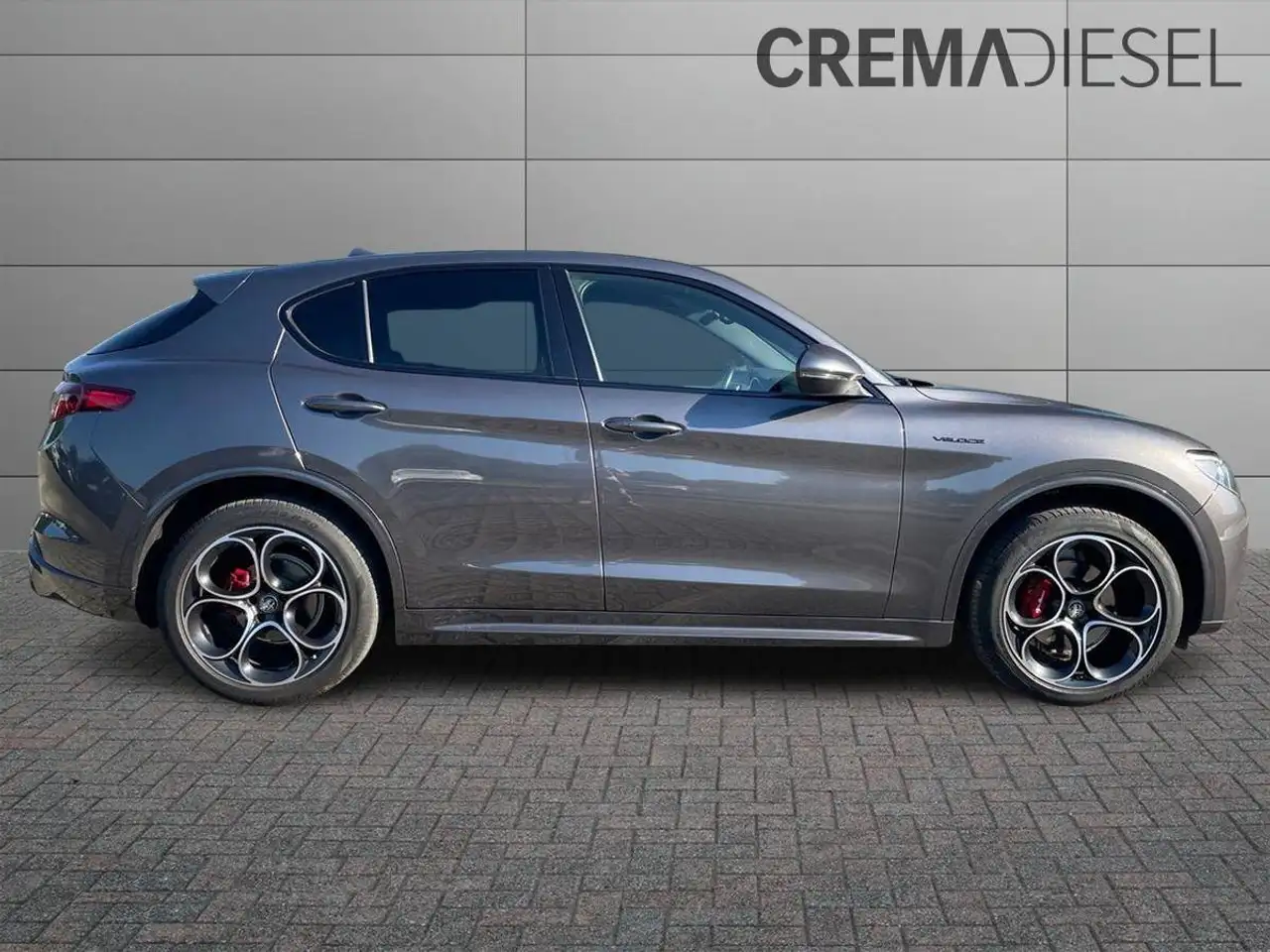 Alfa Romeo Stelvio 2021