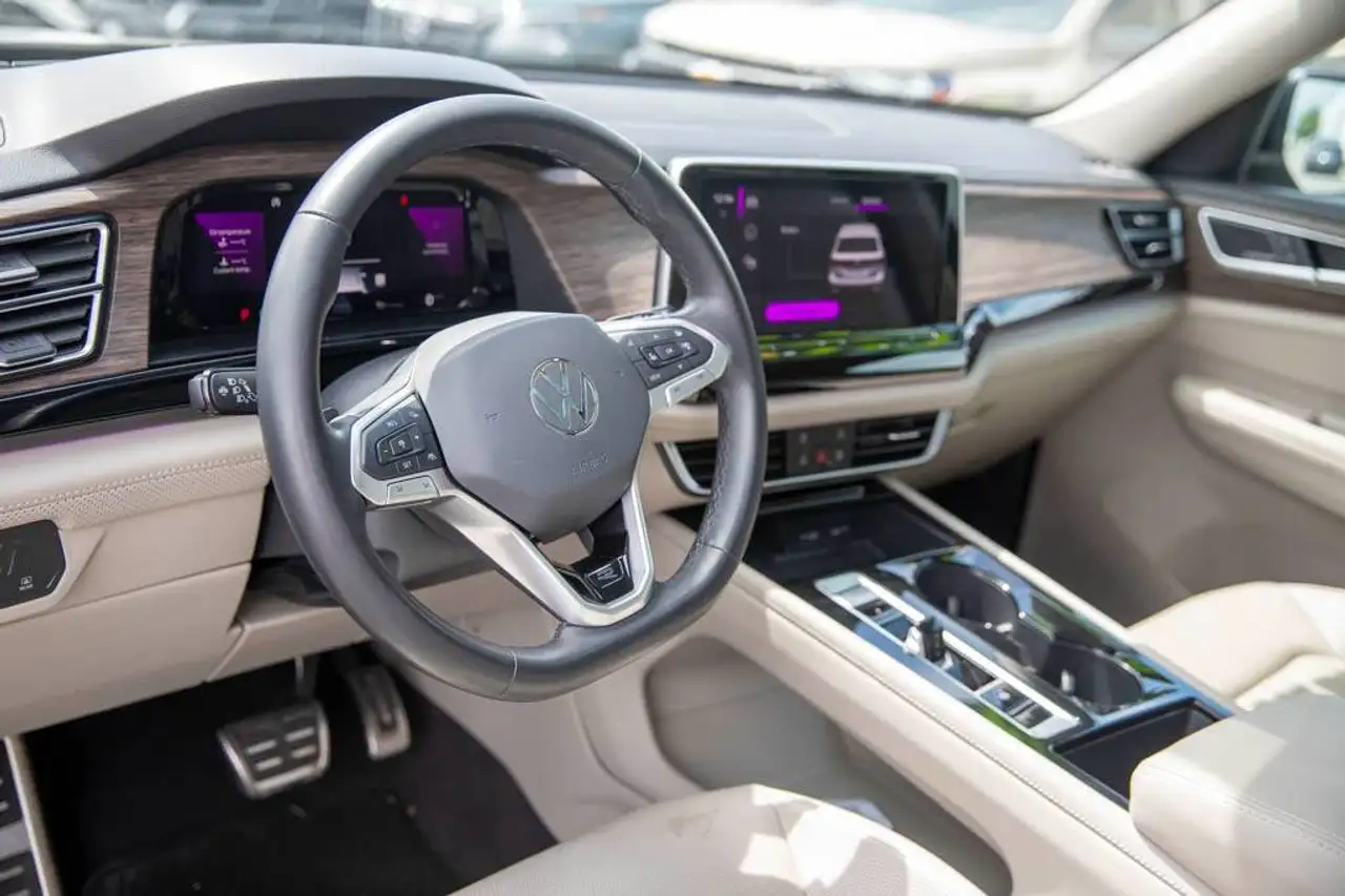 Volkswagen Atlas снимка Volkswagen Atlas