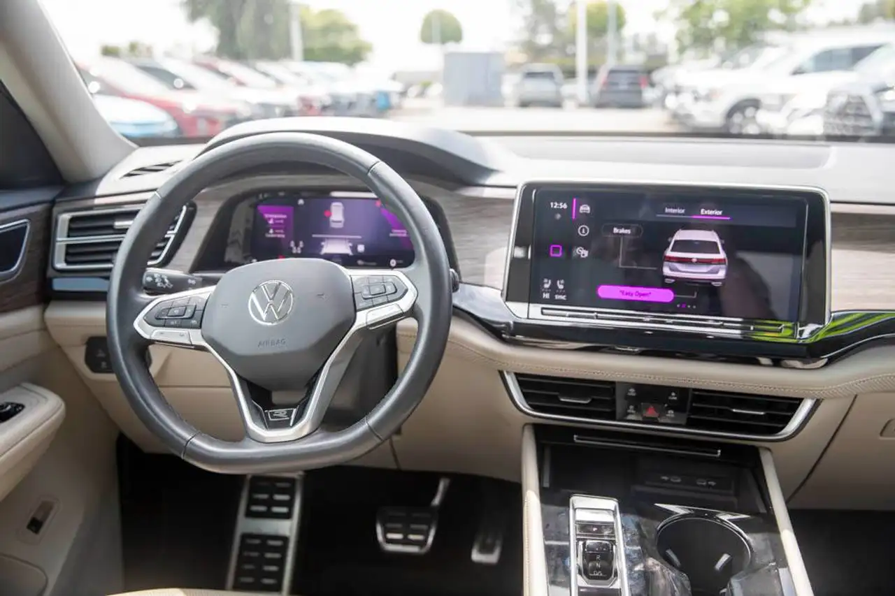 Volkswagen Atlas снимка Volkswagen Atlas