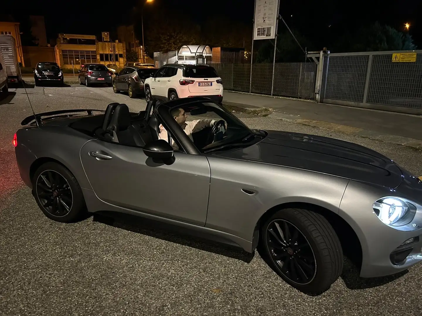 Fiat 124 Spider Lusso - 1
