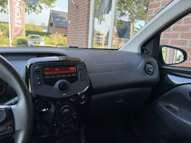 Citroen C1 view 26