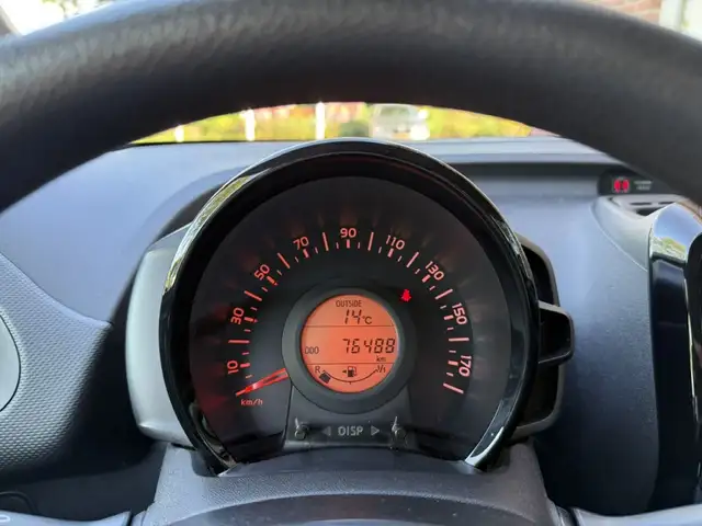 Citroen C1 view 9