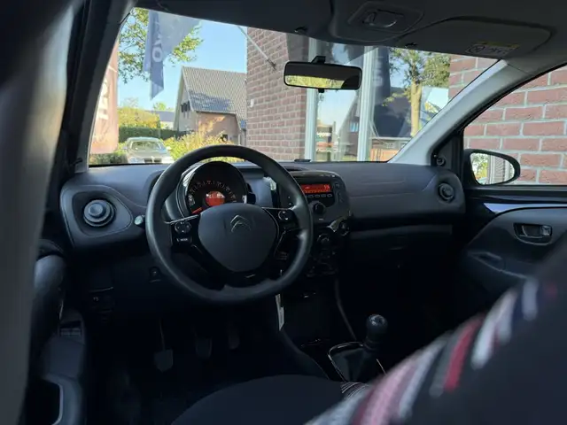 Citroen C1 view 3