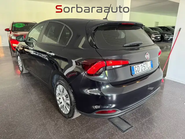 Fiat Tipo view 3