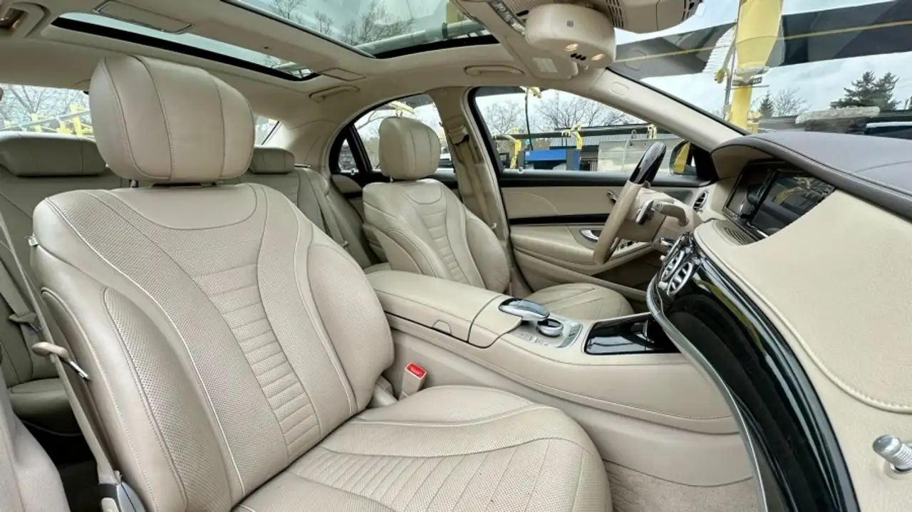 Mercedes-Benz S-Class снимка Mercedes-Benz S-Class