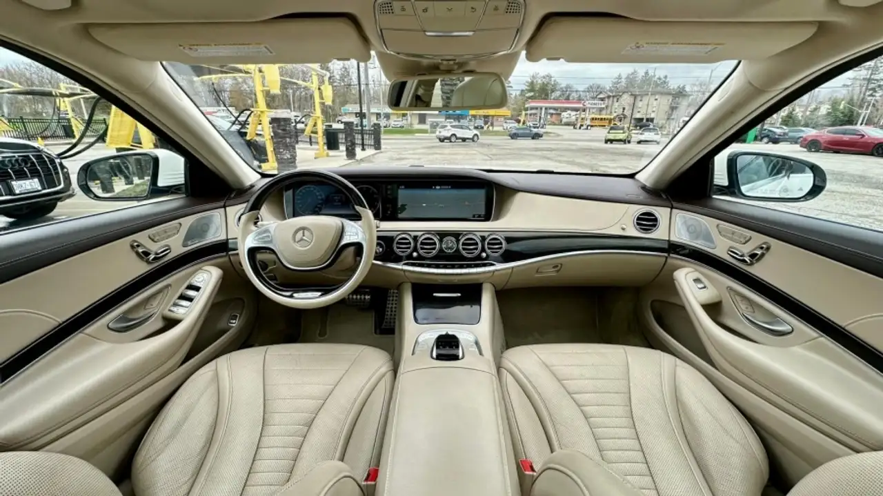 Mercedes-Benz S-Class снимка Mercedes-Benz S-Class