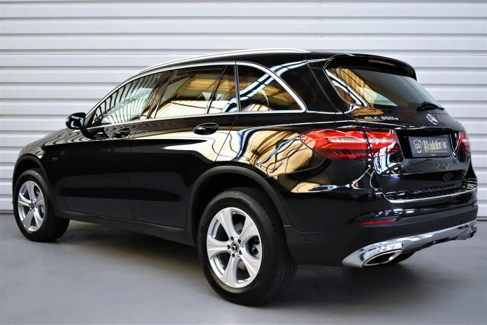 Mercedes-Benz GLC 350 e 4Matic LED*AHK*KAMERA*NAVI*8FACH Zwart - 2