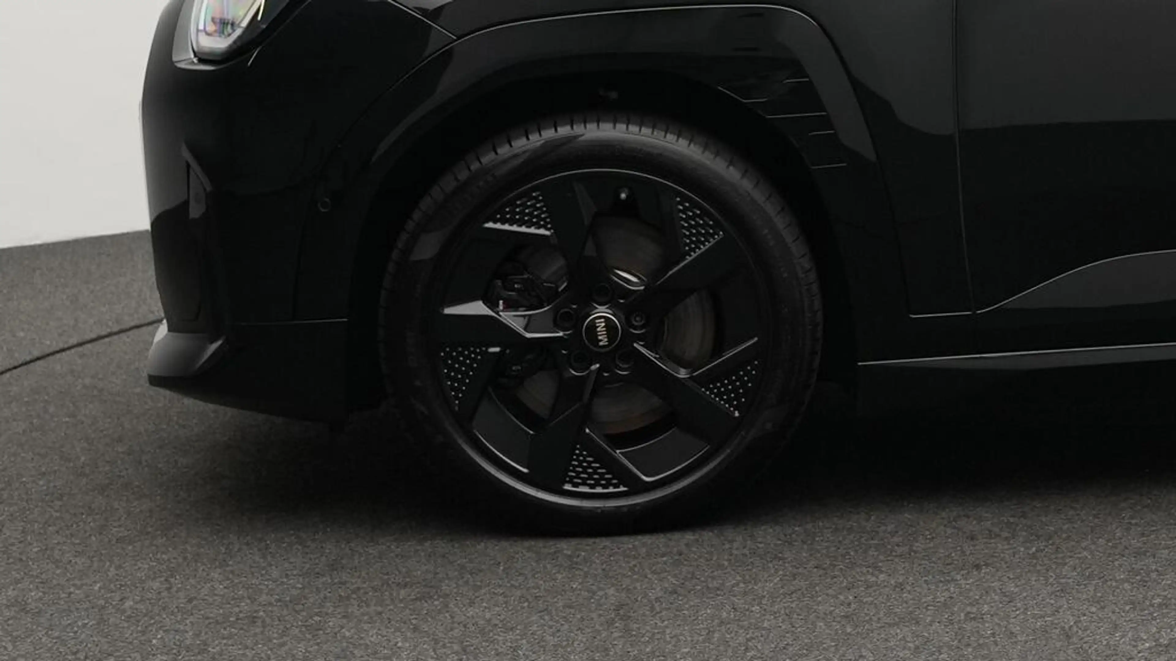 MINI Aceman John Cooper Works Trim — photo 10