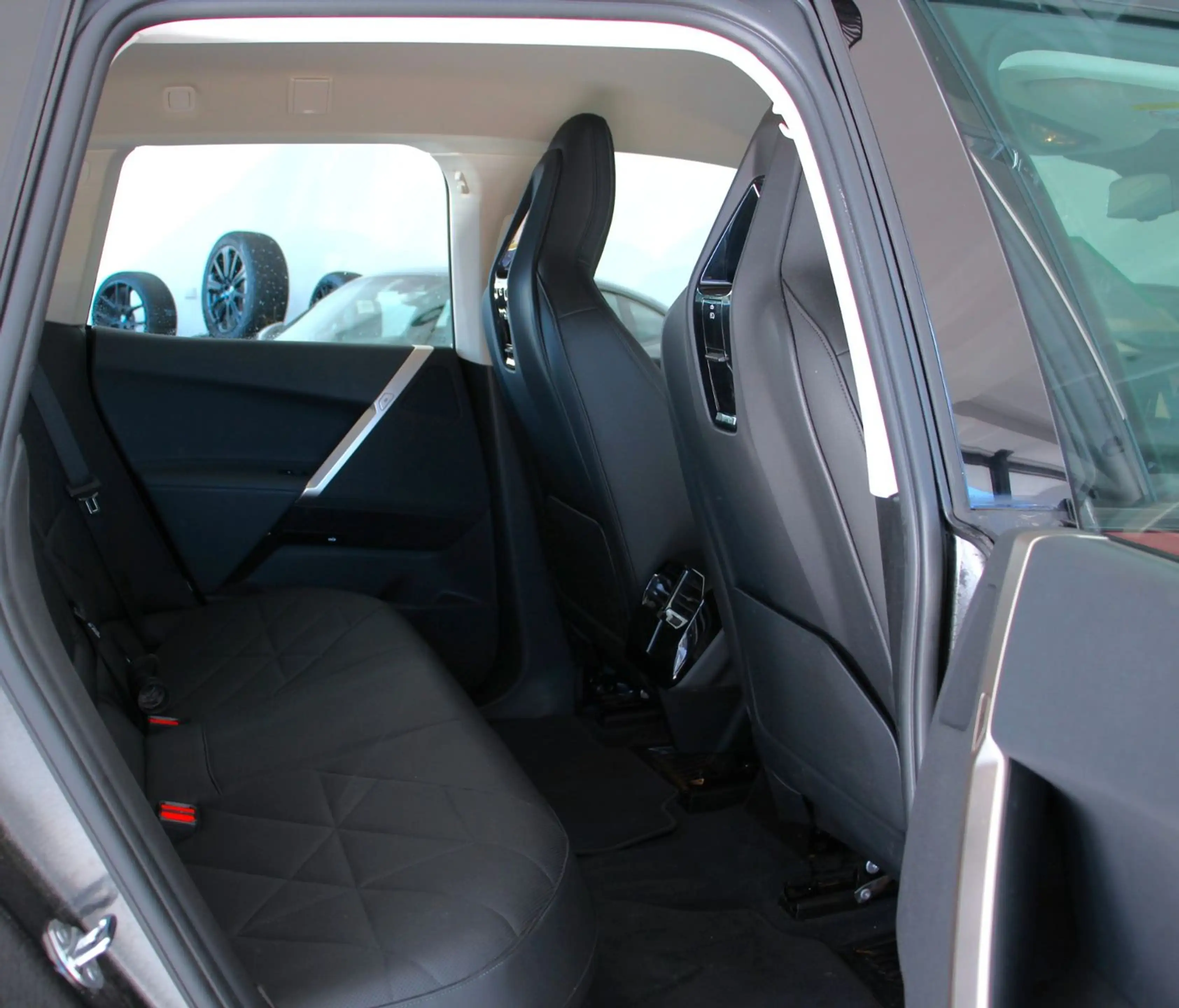 BMW iX xDrive40 Sport (I20) *Laser*AHK*ACC*360° — photo 13