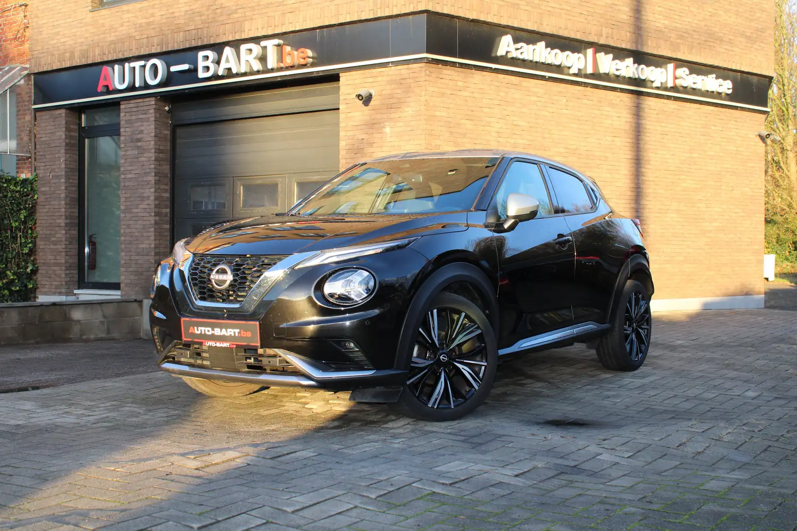 Nissan Juke Juke 1.0 DIG-T N-Style Zwart - 1