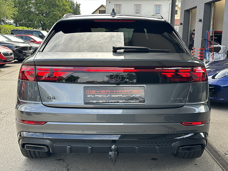 Audi Q8 e Hybrid quattro S-Line — photo 11