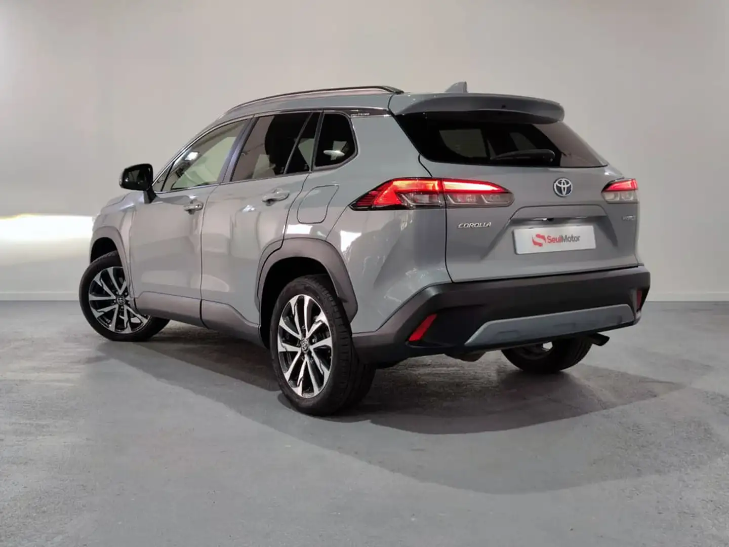Toyota Corolla Cross Hybrid 2.0 Style Plus Gris - 2