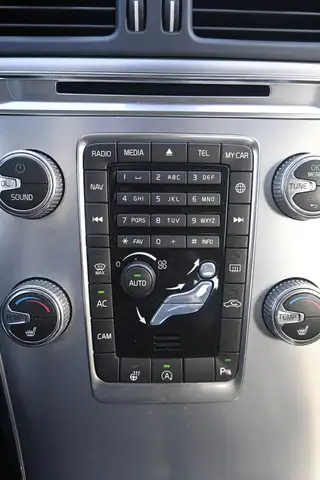 Volvo XC60 view 23