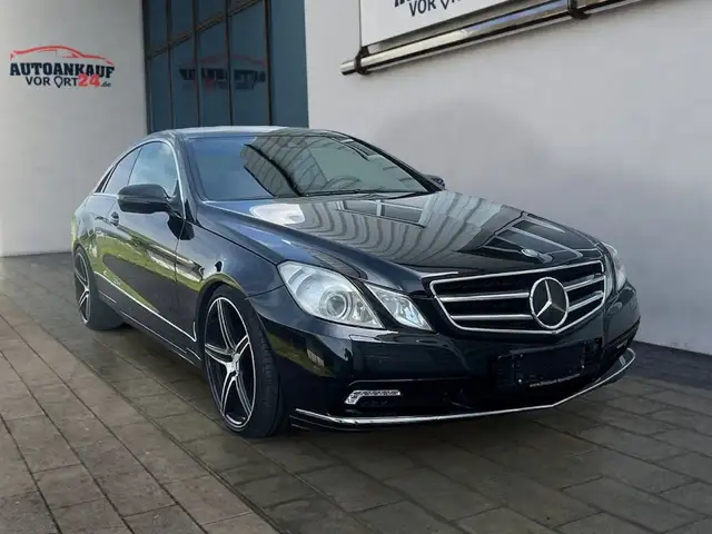 Mercedes-Benz E 500 Coupe*Navi*Leder*285kw* Klima Navi Leder