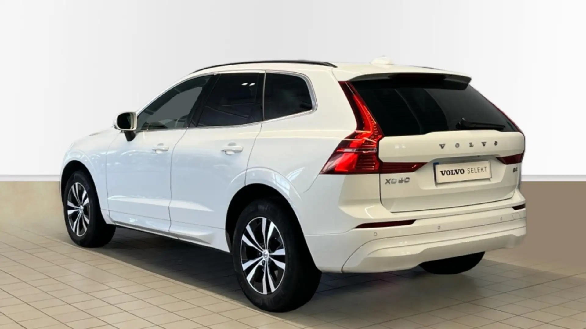 Volvo XC60 2.0 B4 D MOMENTUM PRO AUTO 197 CV - 2