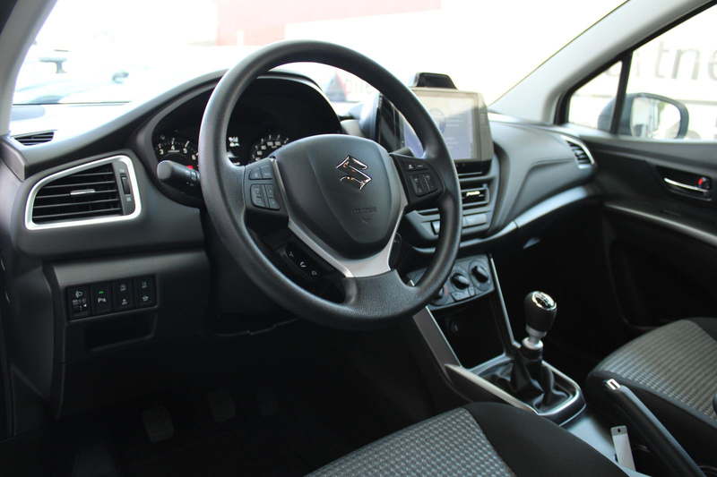 Suzuki (SX4) S-Cross *Tageszulassung* — photo 6