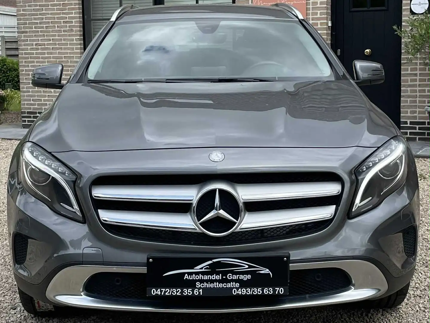 Mercedes-Benz GLA 180 *Progressive Pack *Cruise *Xenon Silber - 2