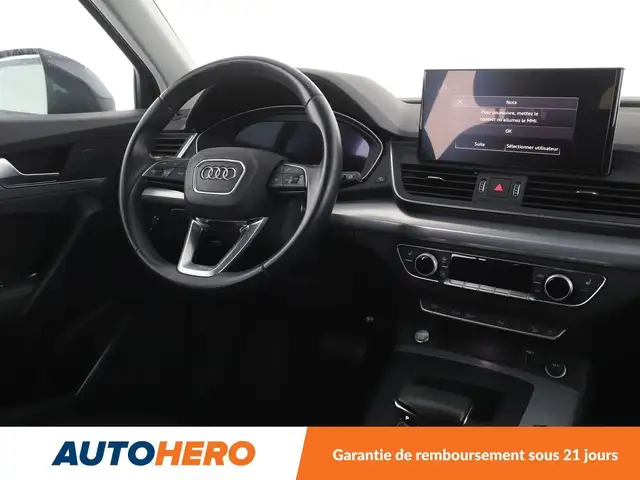 Audi Q5 view 13
