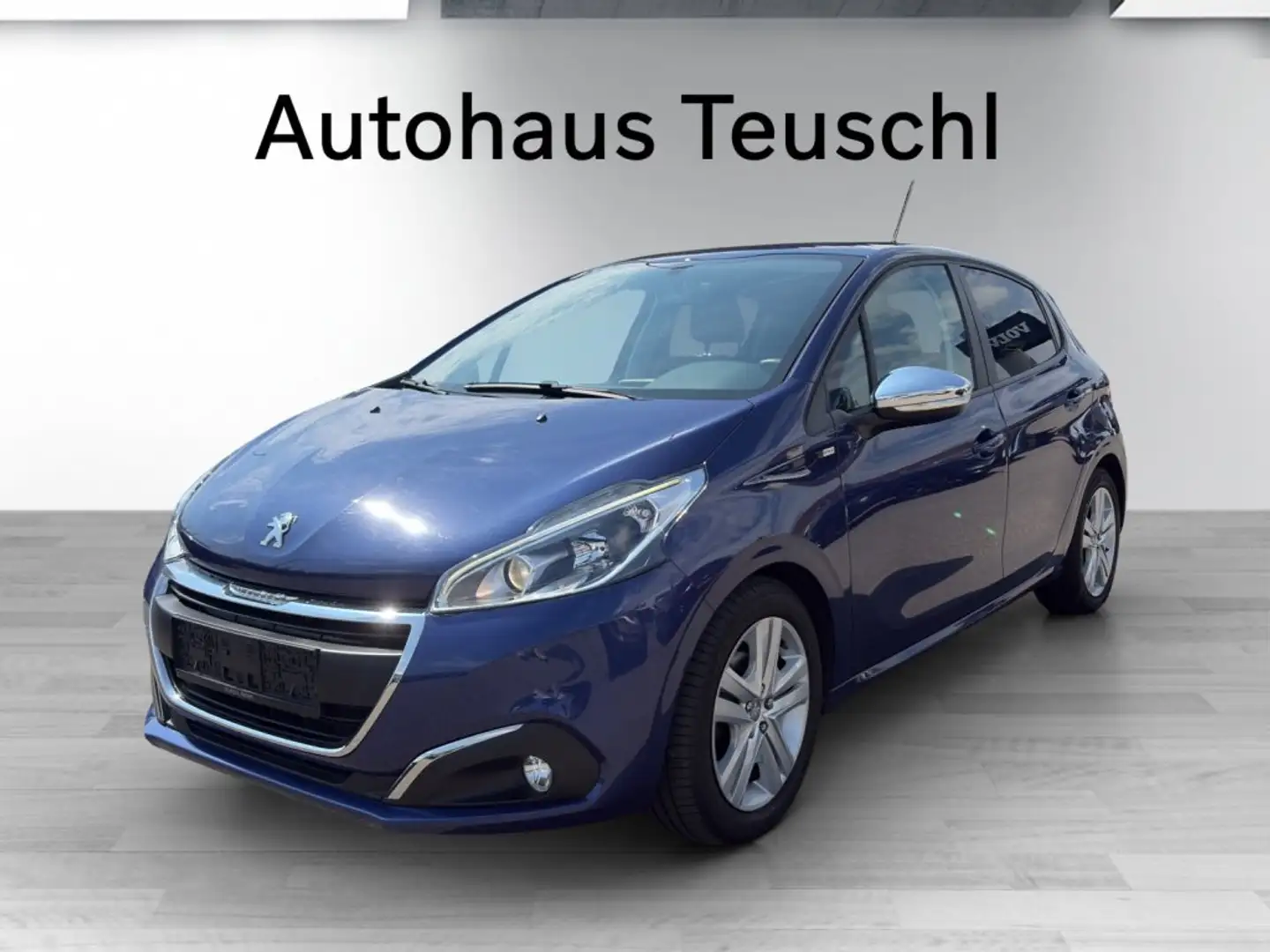 Peugeot 208 Style Pure Tech Blau - 1