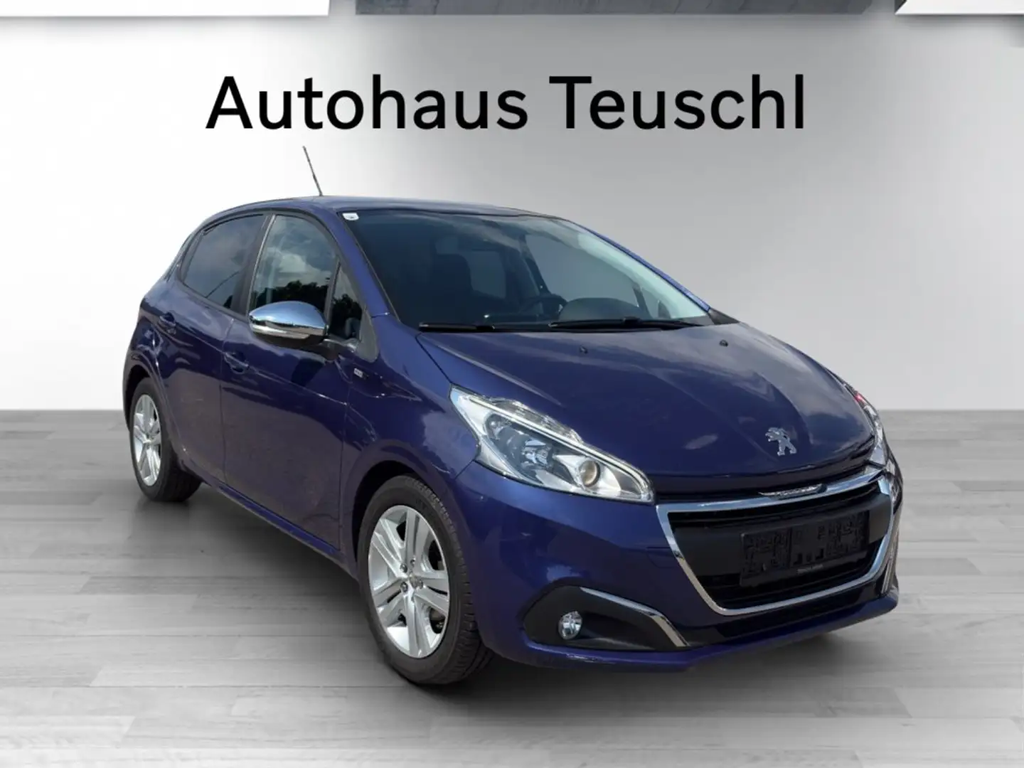Peugeot 208 Style Pure Tech Blau - 2